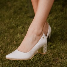 Czółenka niskie w szpic Złote