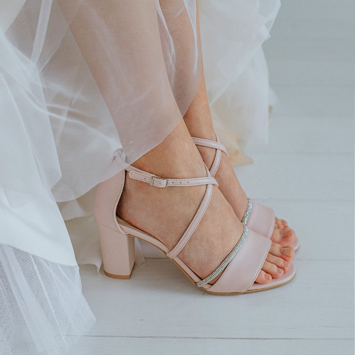 Sandałki Elizabeth na słupku z cyrkoniowym kryształowym paseczkiem pudrowy róż
