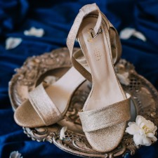 Sandałki Havana na słupku Złoty cienki Brokat