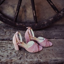 Sandałki Elizabeth na słupku paski na krzyż Dusty Rose brudny róż